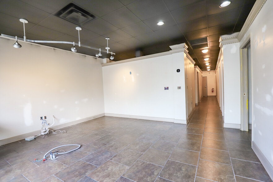 More Photos Of 3545 SW 34th St, Gainesville Unknown For Lease