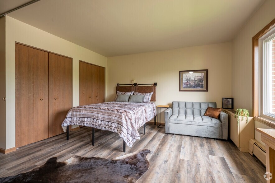 More Photos Of 605 Chase Blvd, Sun Prairie Apartments For Lease