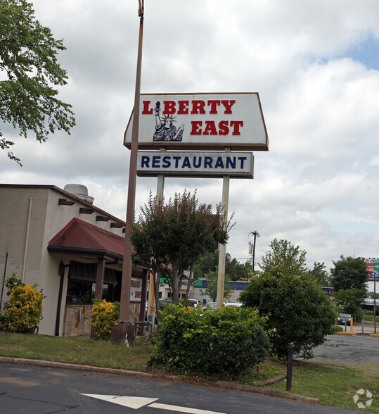 More Photos Of 5112 E Independence Blvd, Charlotte Restaurant For Sale