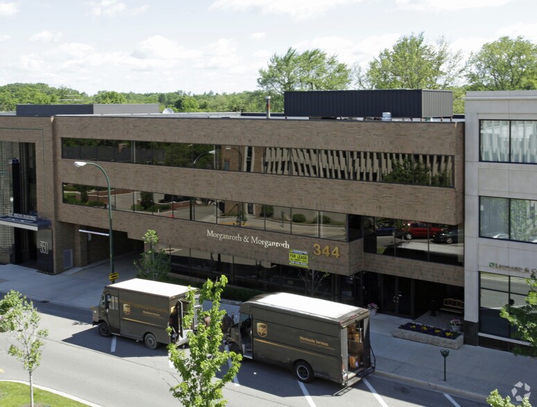 More Photos Of 344 N Old Woodward Ave, Birmingham Office For Lease