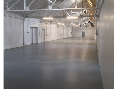 More Photos Of 2501-2503 Deborah Ave, Zion Manufacturing For Lease