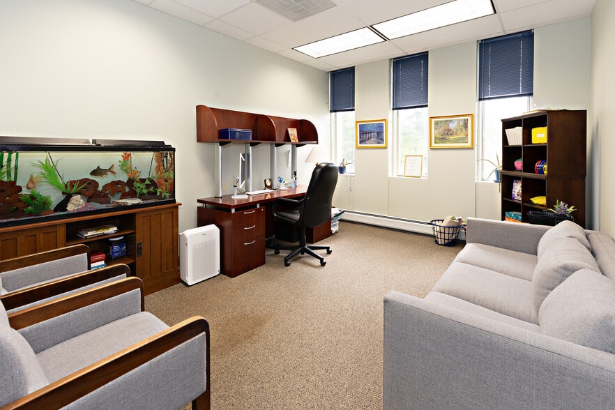 More Photos Of 210 Malapardis Rd, Cedar Knolls Office For Lease