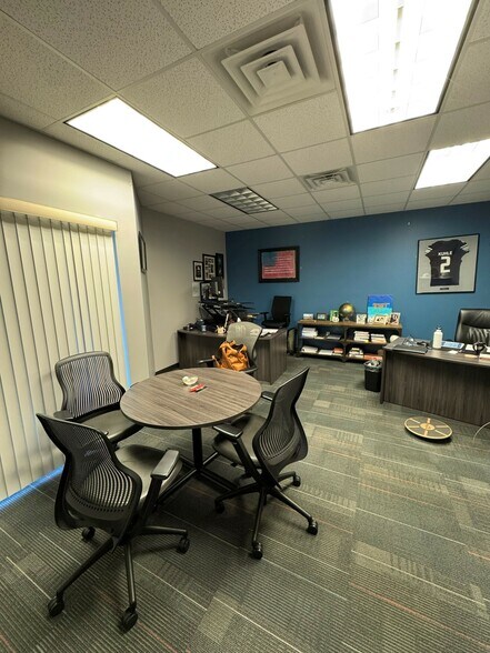 More Photos Of 7440 Central Business Park Dr, Norfolk Light Distribution For Lease