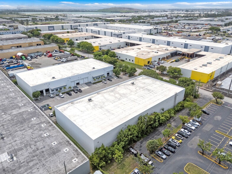 More Photos Of 7900-7930 NW 71st St, Miami Warehouse For Lease