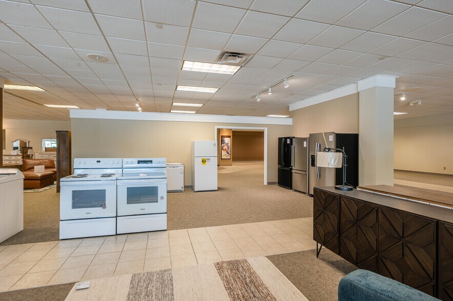 More Photos Of 126 State Road 60 W, Lake Wales Freestanding For Sale