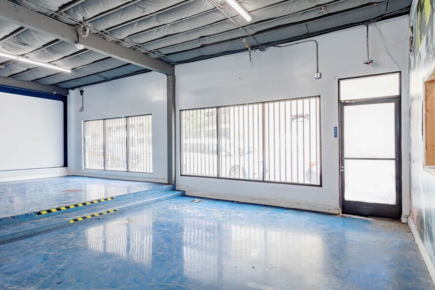 More Photos Of 180 S Alvarado St, Los Angeles Light Distribution For Lease