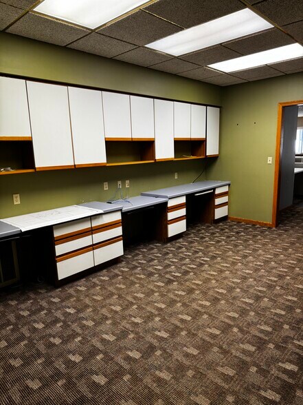 More Photos Of 205 W Bridge St, Wausau Office For Lease