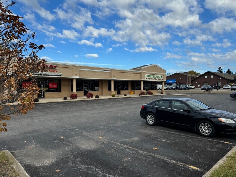 More Photos Of 165 Hwy 20, Fonthill Storefront Retail Office For Lease