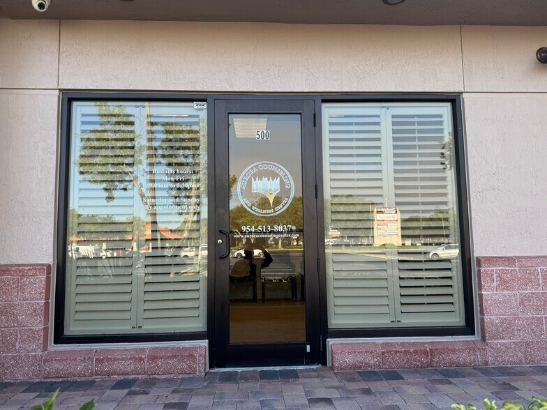 More Photos Of 9825 Marina Blvd, Boca Raton Medical For Lease