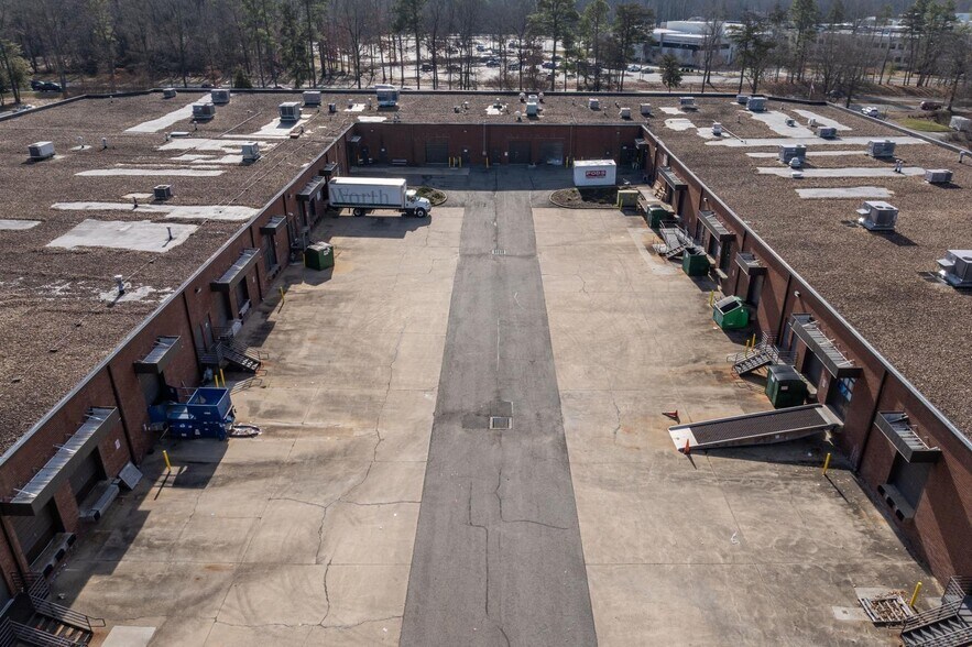 More Photos Of 1450-1470 E Parham Rd, Richmond Unknown For Lease