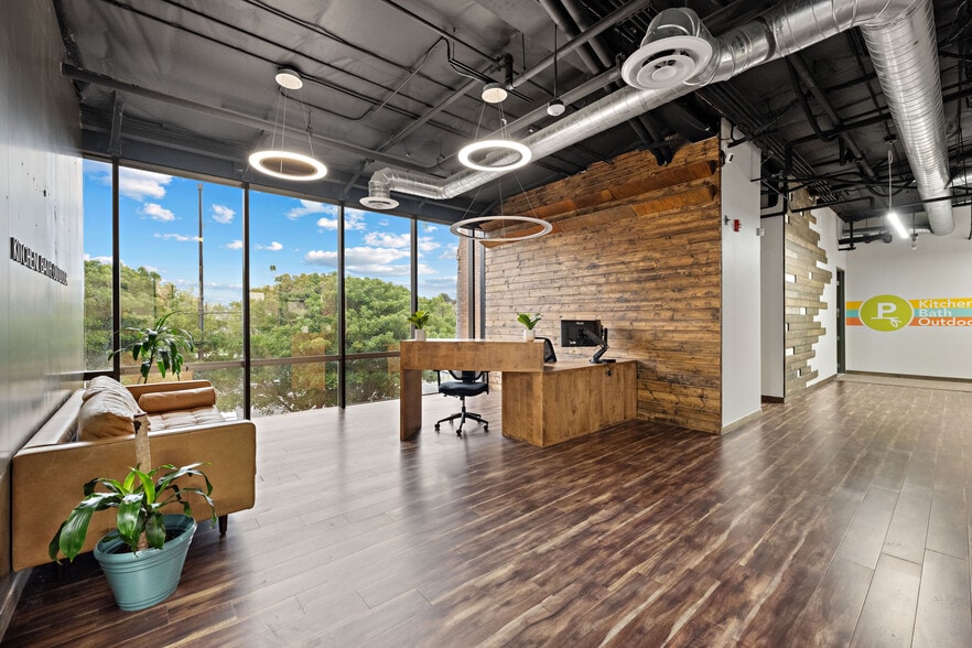 More Photos Of 2714 Loker Ave W, Carlsbad Office For Lease