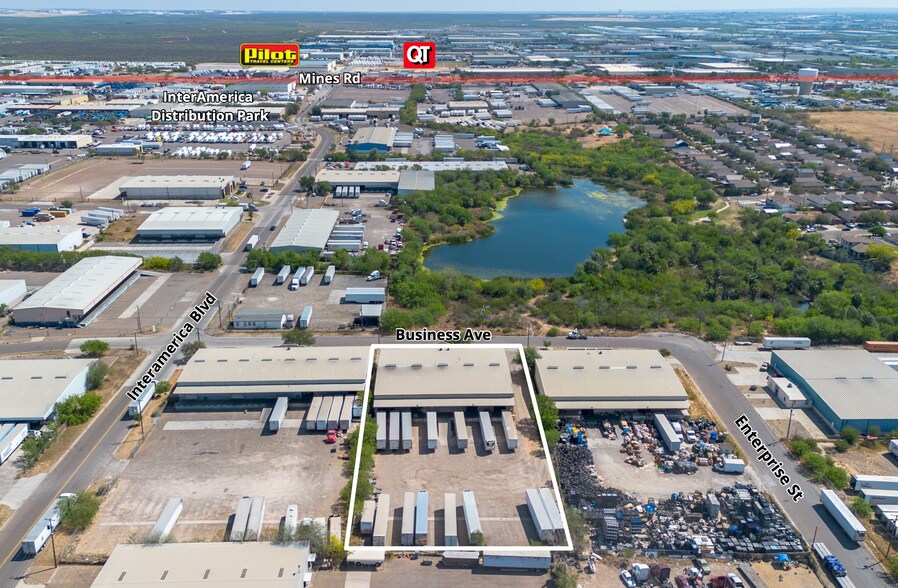 More Photos Of 14110 Business Ave, Laredo Warehouse For Lease