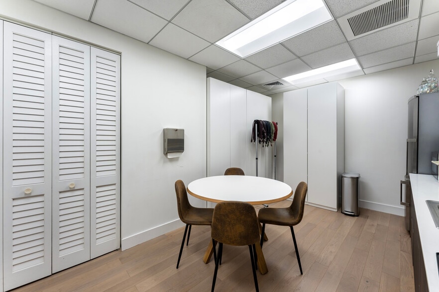 More Photos Of 301 Altara Ave, Coral Gables Apartments For Sale