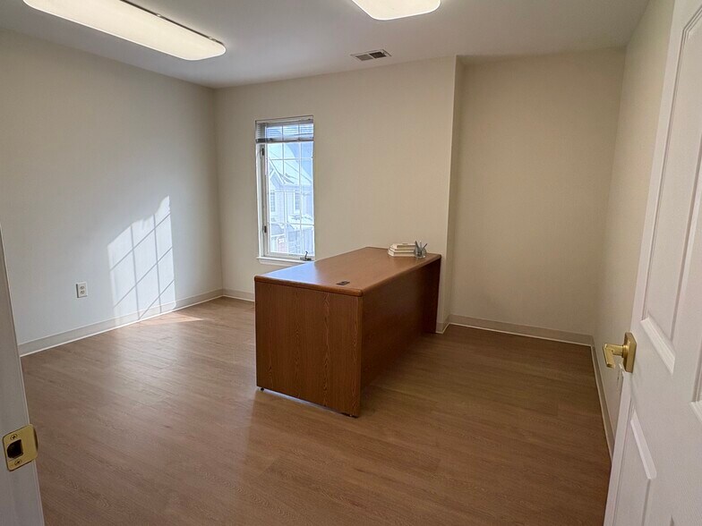 More Photos Of 1 Bethany Rd, Hazlet Office For Sale