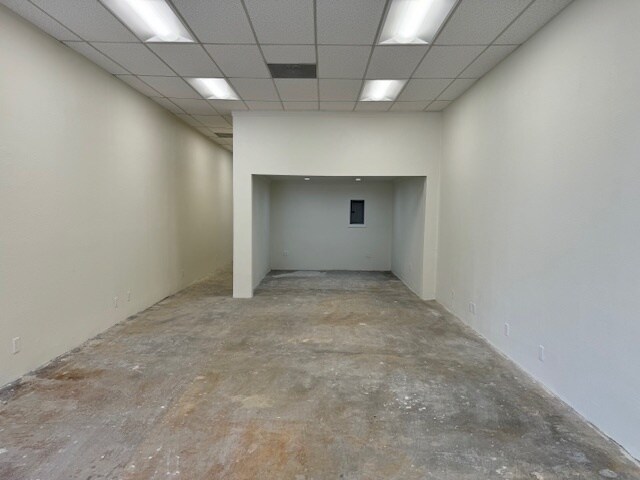 More Photos Of 19445-19449 Ventura Blvd, Tarzana Storefront For Sale