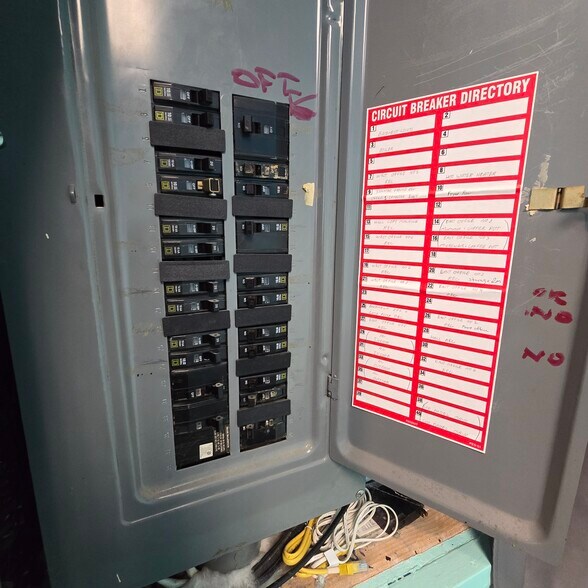 More Photos Of 106 N Franklin St, Pen Argyl Office For Lease