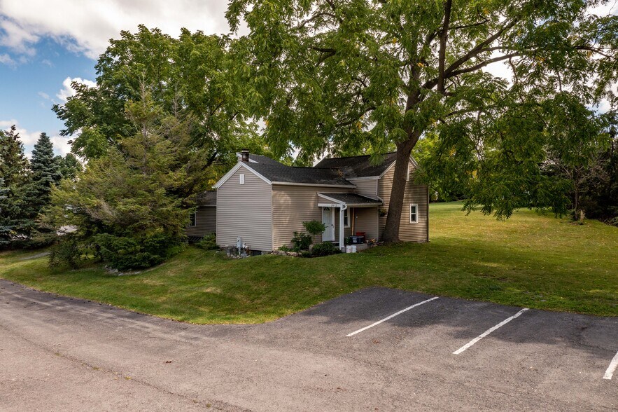 More Photos Of 200 Waring Rd, Syracuse Restaurant For Sale