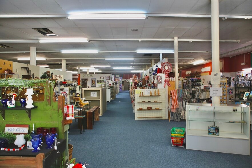 More Photos Of 348 2nd Ave, Gallipolis Storefront Retail Residential For Sale