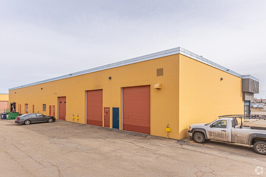 More Photos Of 3424-3440 78 Ave NW, Edmonton Light Manufacturing For Lease