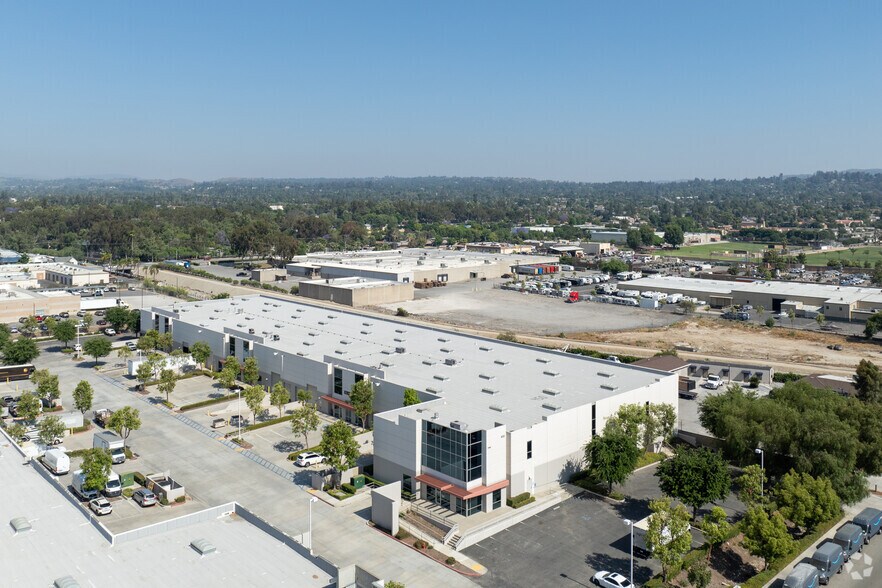 More Photos Of 450 Kansas St, Redlands Manufacturing For Lease