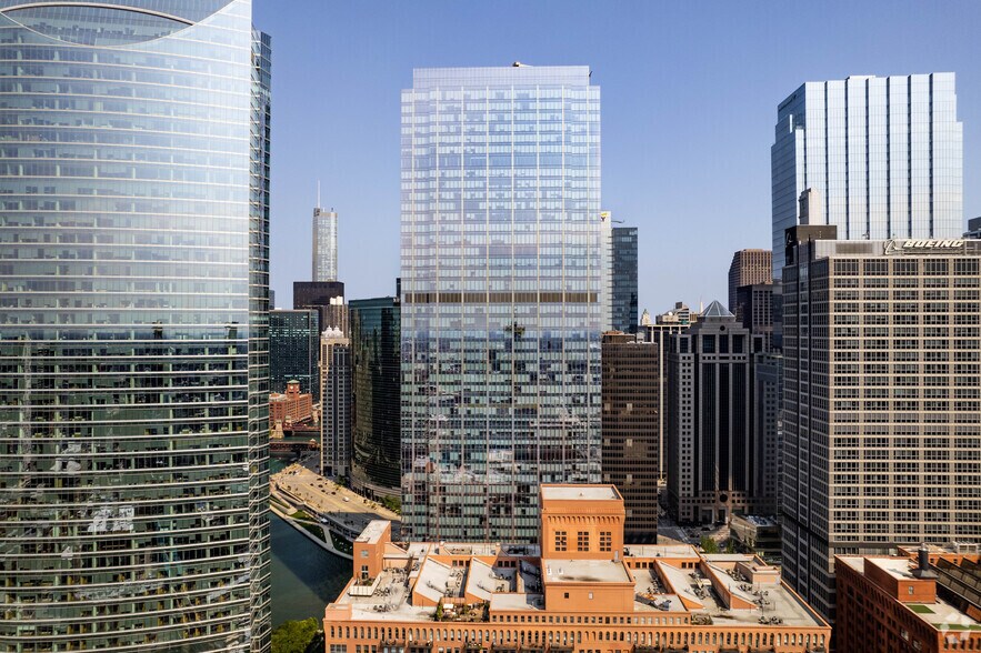 More Photos Of 150 N Riverside Plz, Chicago Office For Lease