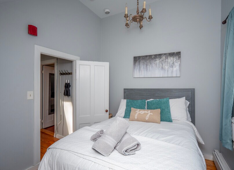 More Photos Of , Newport Multifamily For Sale