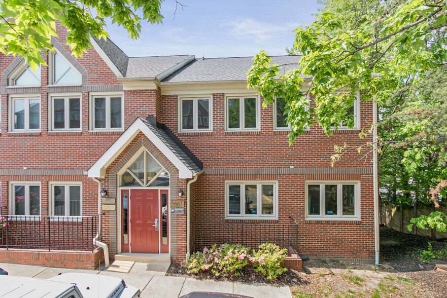 More Photos Of 5621-5661 Columbia Pike, Falls Church Loft Creative Space For Sale