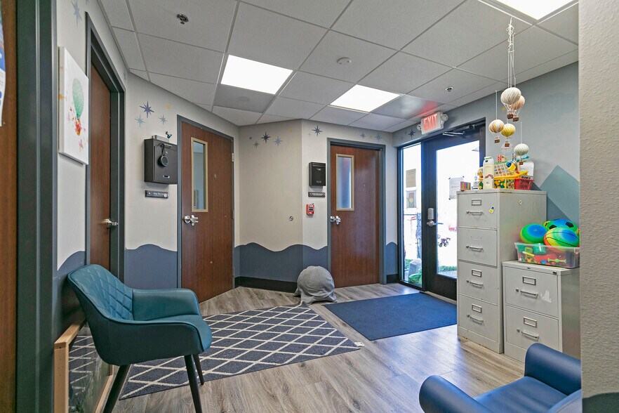 More Photos Of 2606 South Ave W, Missoula Shelter For Sale