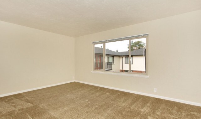 More Photos Of 1913 NE 73rd Ave, Portland Apartments For Sale