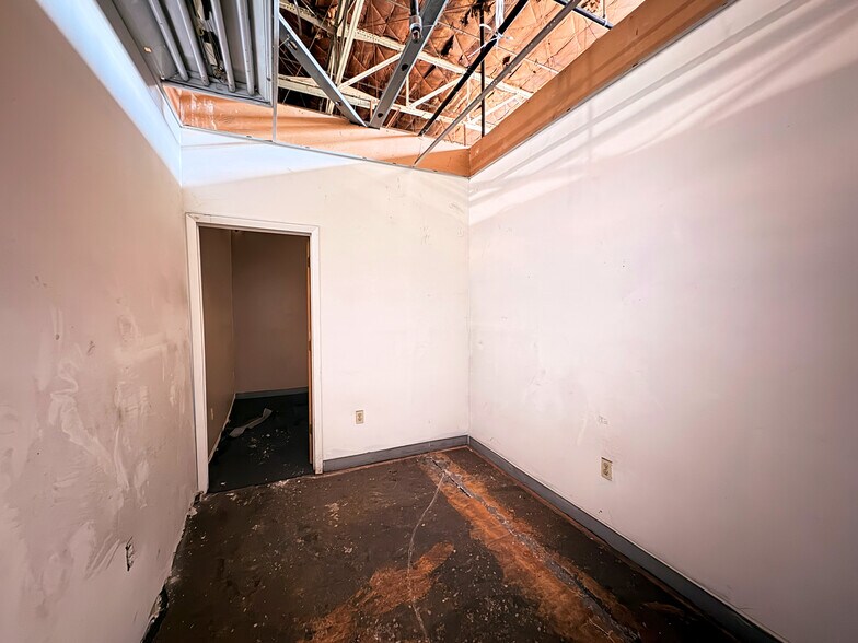 More Photos Of 801 Atlantic Ave, Egg Harbor City Light Distribution For Lease