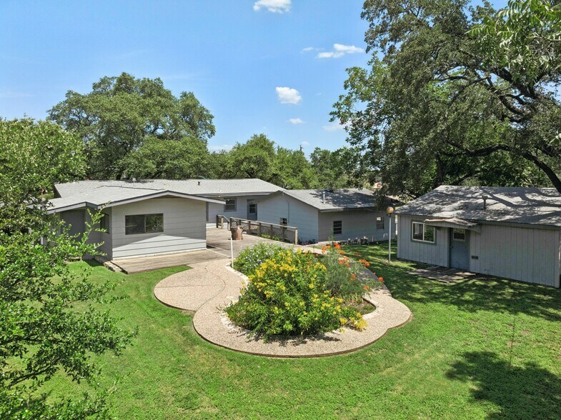 More Photos Of 6401 Menchaca Rd, Austin Flex For Sale