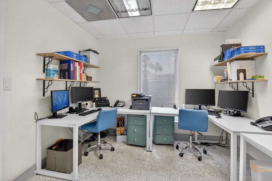 More Photos Of 665 SE 10th St, Deerfield Beach Medical For Sale