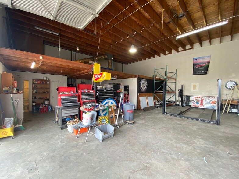More Photos Of 17128 Roseton Ave, Artesia Industrial For Sale