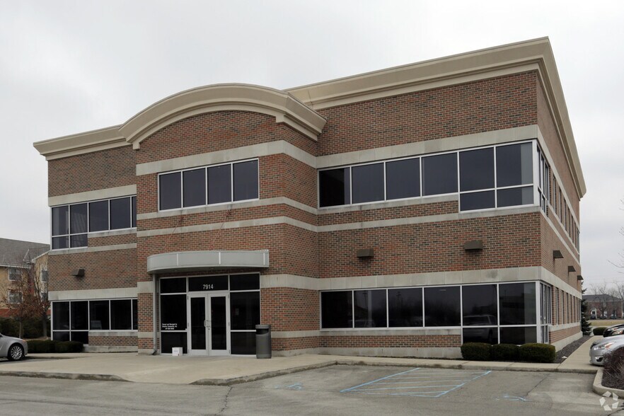More Photos Of 7914 N Shadeland Ave, Indianapolis Medical For Lease