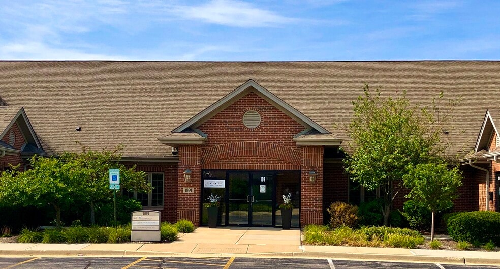 More Photos Of 1891 Bay Scott Cir, Naperville Medical For Sale