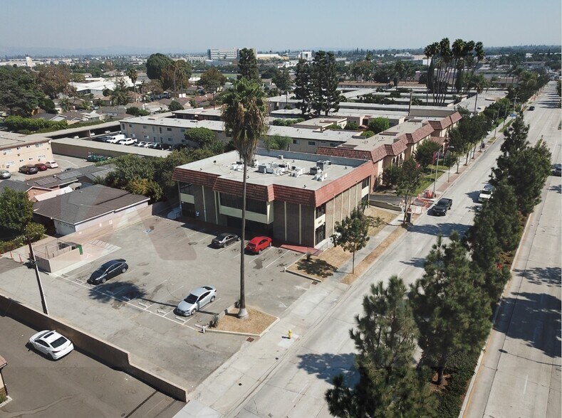 More Photos Of 8607 Imperial Hwy, Downey Office For Sale