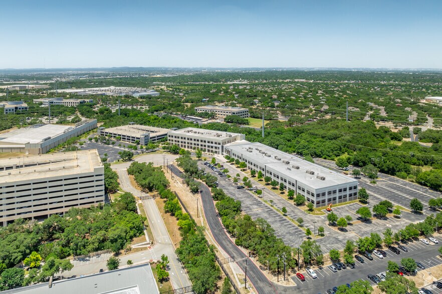 More Photos Of 10000 Rogers Run, San Antonio Office For Sale