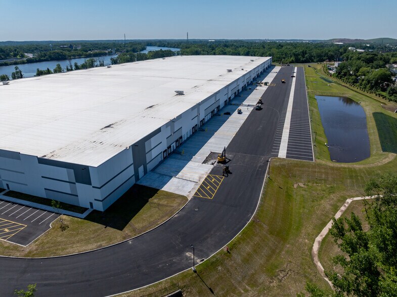 More Photos Of 2300 S Pennsylvania Ave, Morrisville Distribution For Lease