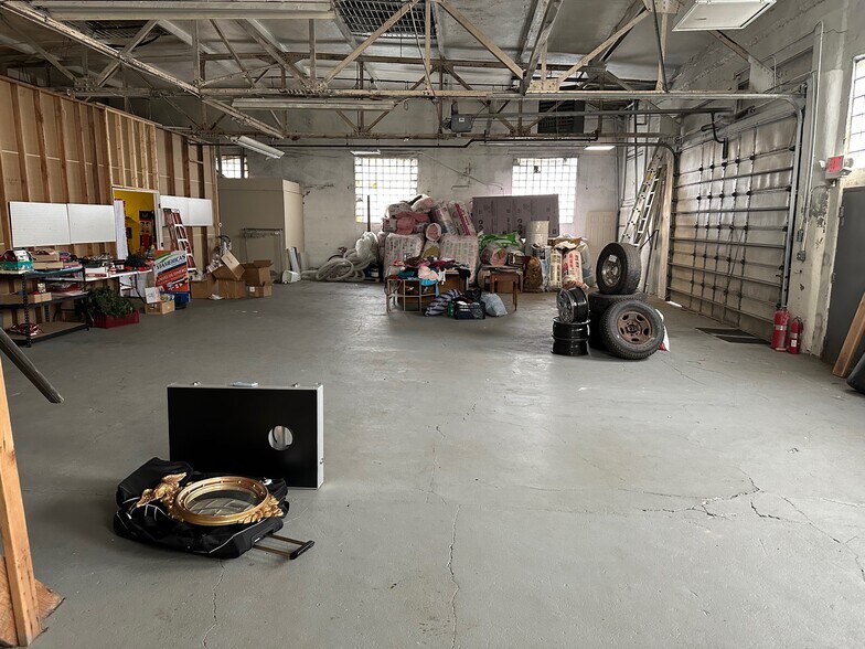 More Photos Of 61 Main St, Norwalk Storefront Retail Office For Lease