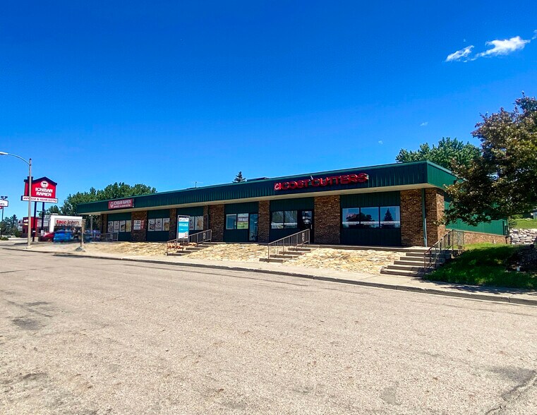 Primary Photo Of 1825 N 13th St, Bismarck Restaurant For Sale