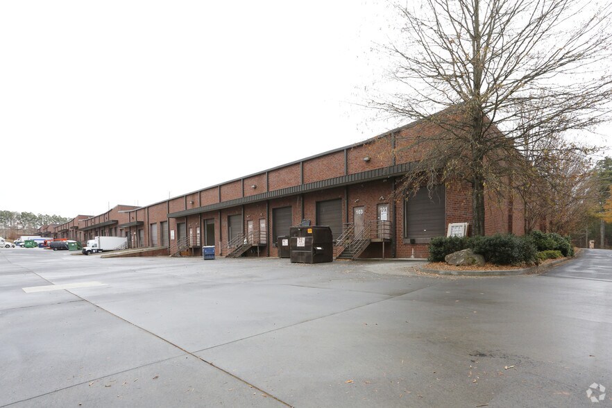 More Photos Of 3939 Royal Dr NW, Kennesaw Distribution For Lease