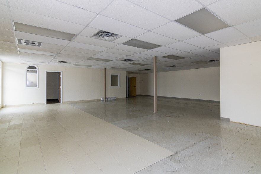 More Photos Of 1314 Englishtown Rd, Old Bridge Freestanding For Sale