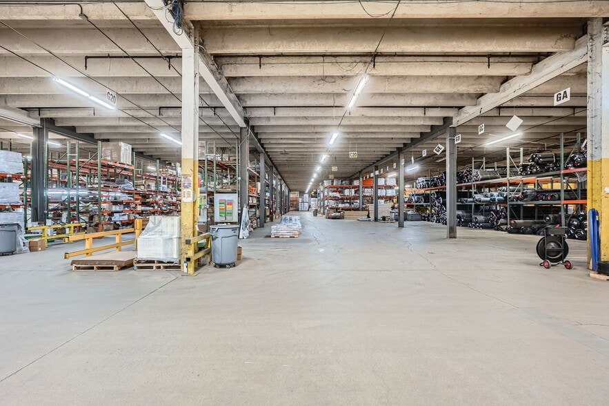 More Photos Of 2565 Kasota Ave, Saint Paul Distribution For Lease