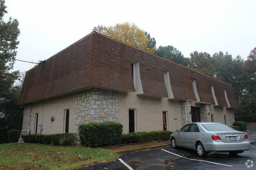 2616 Old Wesley Chapel Rd, Decatur, GA 30034 Office For Sale