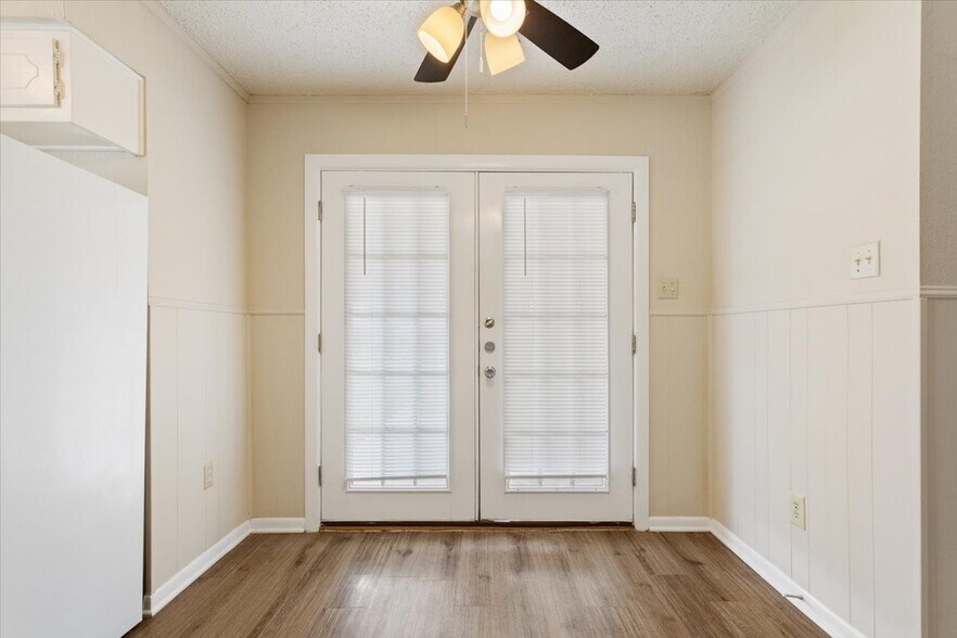 More Photos Of Gruver Circle, Hewitt Apartments For Sale