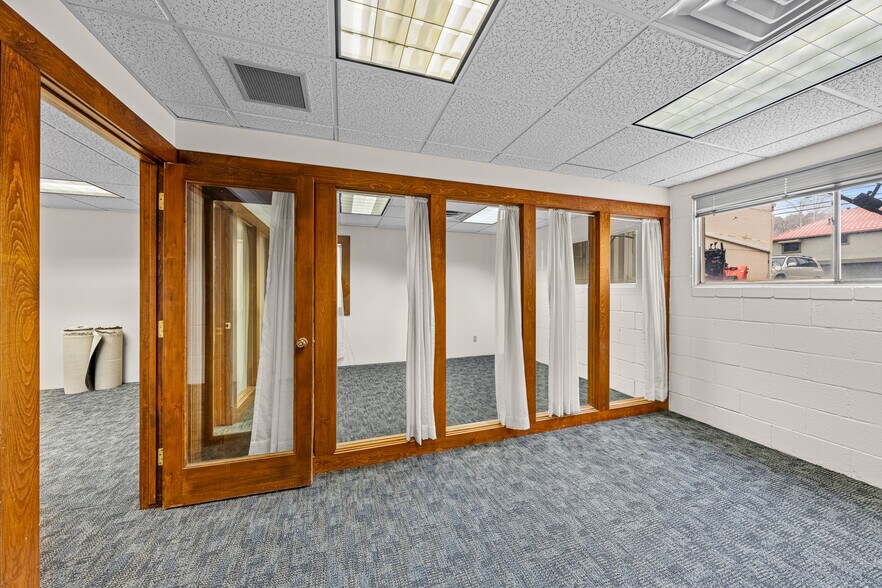 More Photos Of 960 E 2nd Ave, Durango Office For Sale