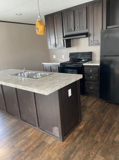 More Photos Of 2511 S Bypass 35, Alvin Manufactured Housing Mobile Home Park For Sale