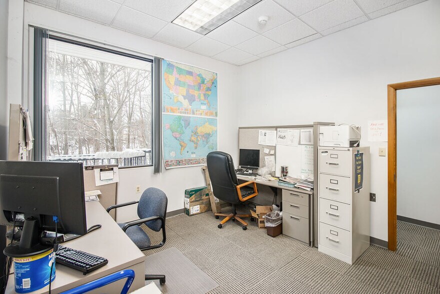 More Photos Of 699 Terryville Ave, Bristol Medical For Sale