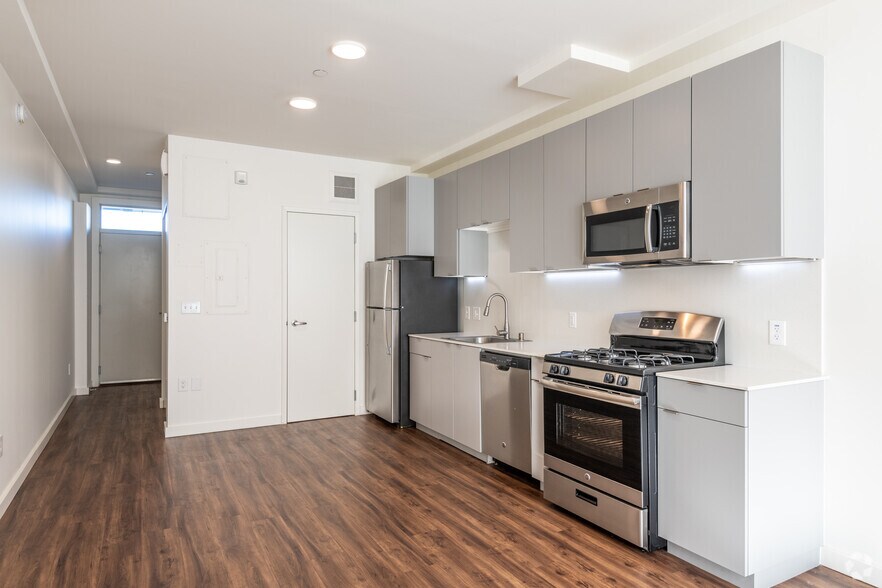 More Photos Of 4801 Shattuck Ave, Oakland Apartments For Sale