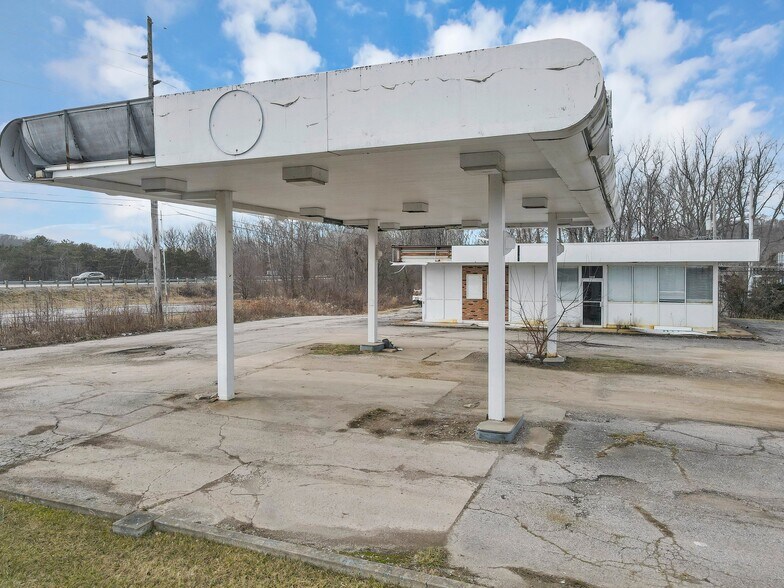 More Photos Of 1310 Columbus Rd, Granville Land For Lease